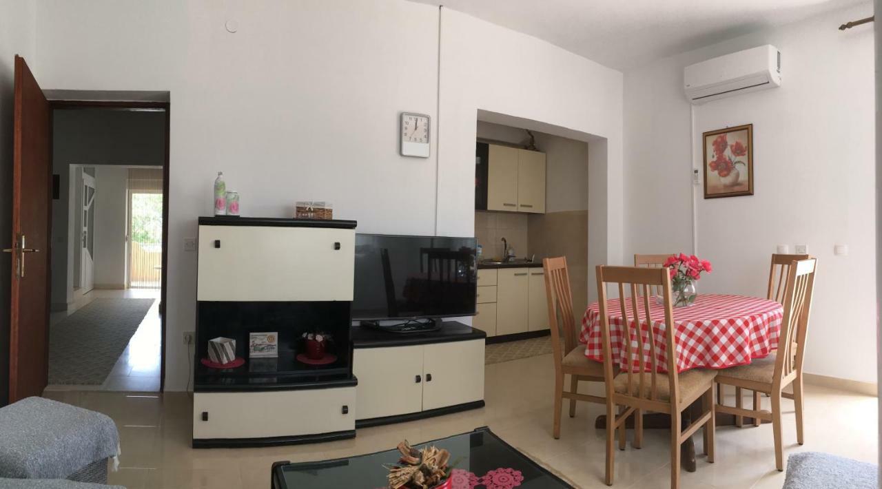 Apartment Neretva Dream Komin  Exteriér fotografie